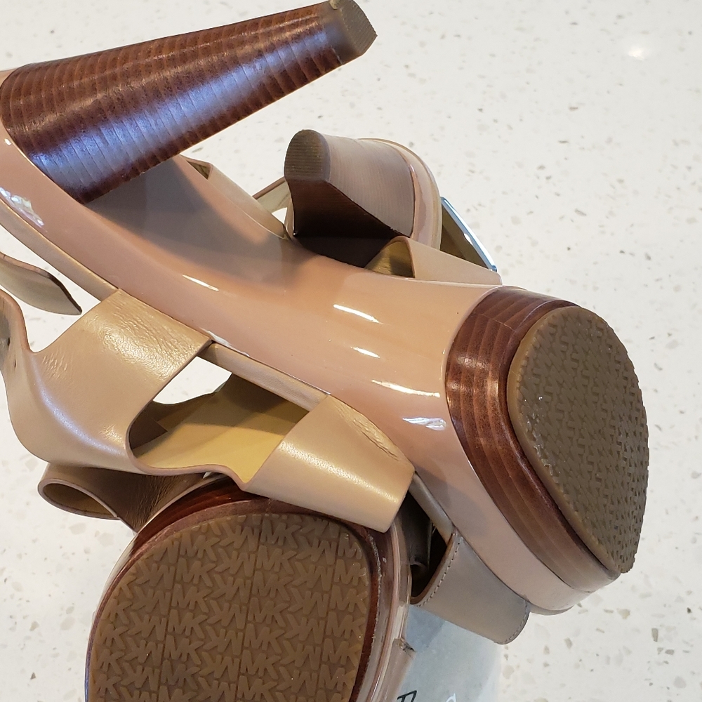 Sandals - Picture 4 of 4
